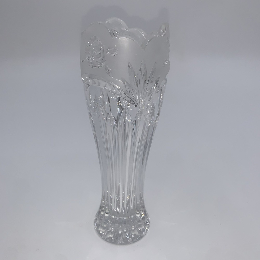 Oneida Germany Southern Garden Lead Crystal Frosted Rose Band Flower Bud Vase 7"